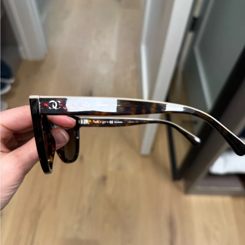Chanel 5414 tortoise sunglasses - Picture 10 of 12